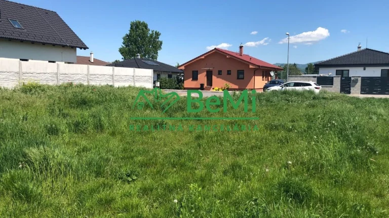 Predaj stavený pozemok Považany