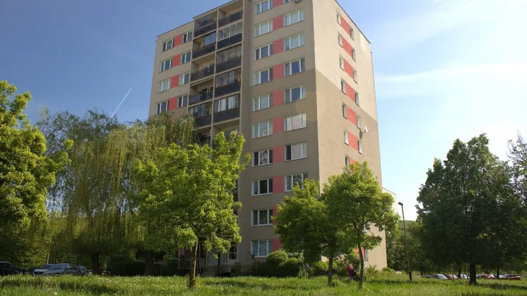 2 IZBOVÝ BYT, 52M2, LODŽIA, JENISEJSKÁ, KOŠICE NAD JAZEROM