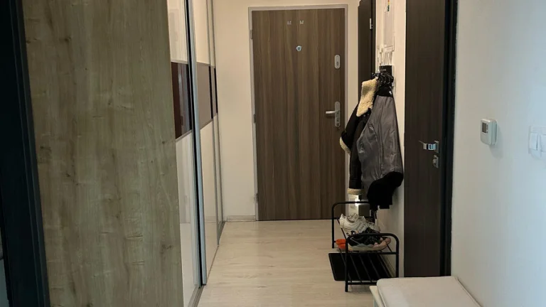 Exkluzívne na predaj 3 izbový byt v Senci