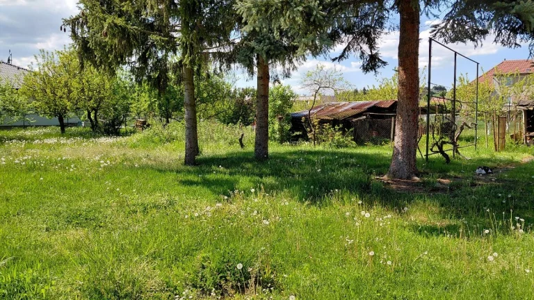 Pozemok na výstavbu RD, 576 m2, Dvorec, okr. Bánovce nad Beb