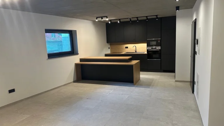 Prenajmem v centre Čadce veľký 1 izbový byt o rozlohe 51 m2
