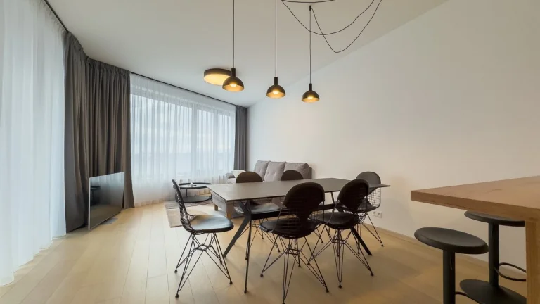 Prenájom 3 izbového bytu SKY PARK 81 m2, 2x parking