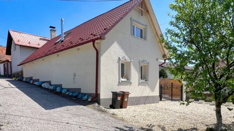Romantická chalupa lokalita Malá Lehôtka - kompletná rekonšt