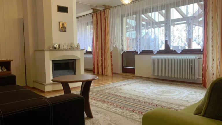 Dvojgeneračný Rodinný dom -Ferčekovce - 2 bytové jednotky