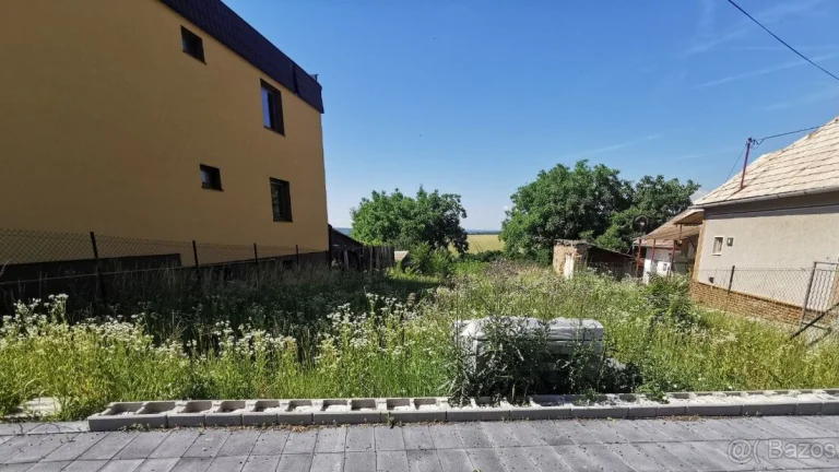 Na predaj stavebný pozemok okr. Veľký Krťíš - LESENICE