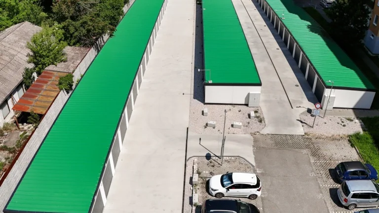 Garáže - Športová ulica - Nové Mesto nad Váhom