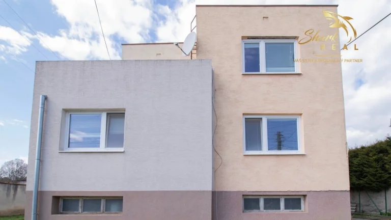 Na predaj veľký rodinný dom vo výbornej lokalite za skvelú c