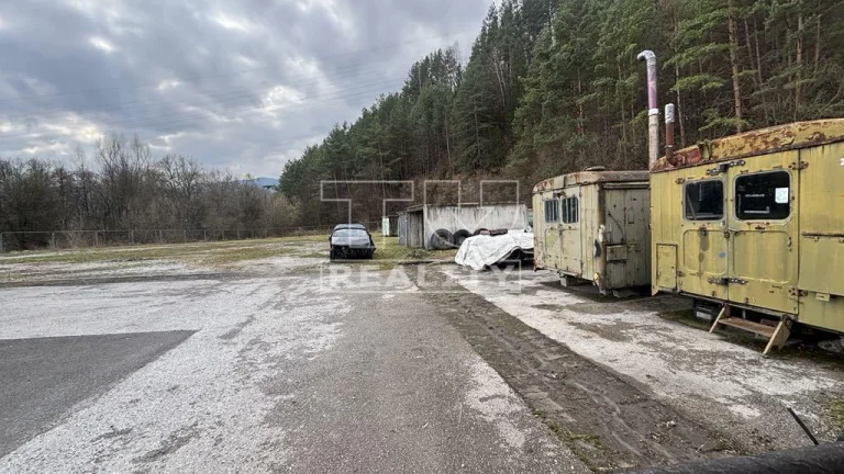 NA PREDAJ – Stavebný pozemok v krásnom prostredí pri...