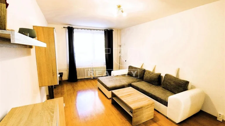 Byt 2 izbový s lodžiou, centrum mesta Prešov, 65 m2