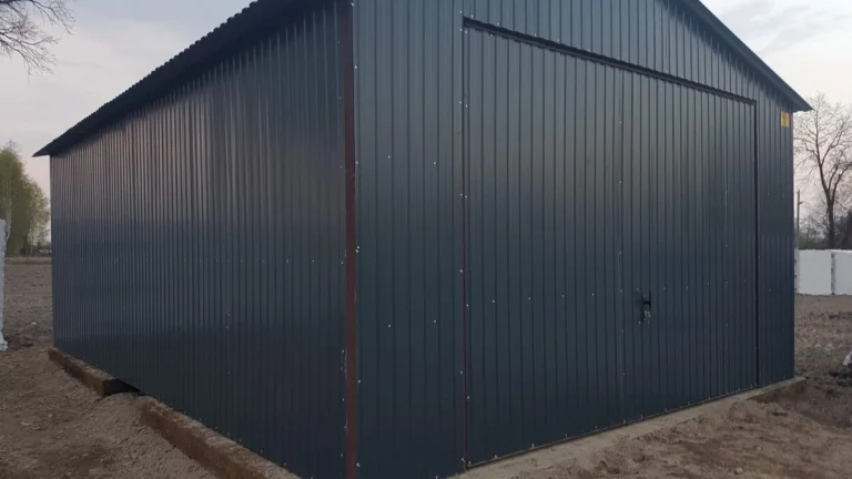 PLECHOVÁ GARÁŽ 5 X 6m - AKRYLOVY