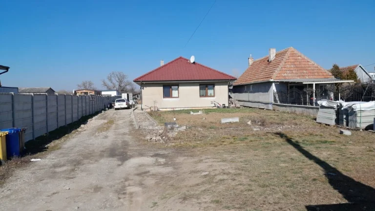 Predaj novostavba 4 izbový RD, pozemok 1100 m2 Zbehy Nitra