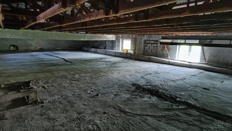 Priestor 330m2 na druhom poschodí