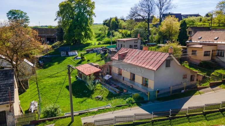 Prodej rodinného domu, 1603 m², Javorník