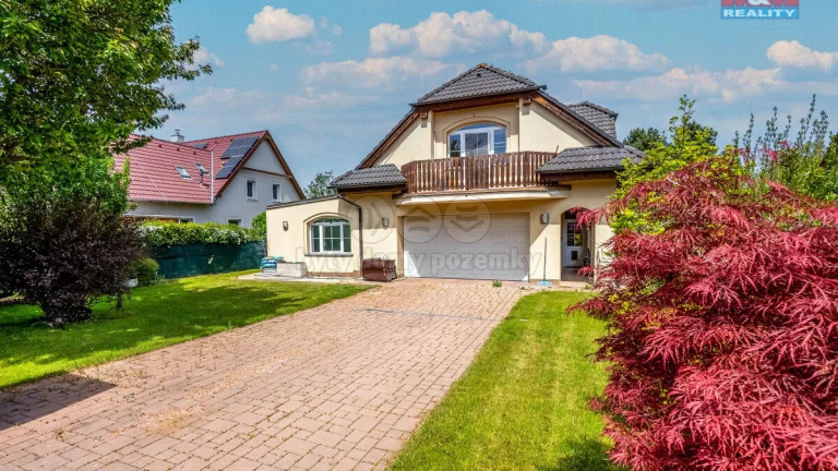 Prodej rodinného domu, 439 m², Chýně, ul. Dlouhá