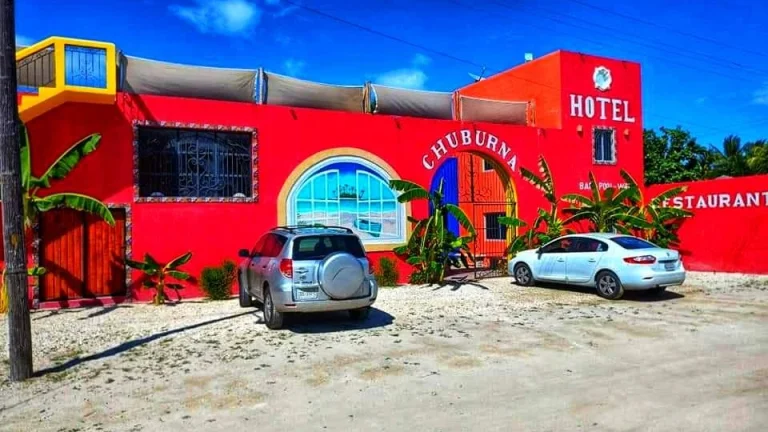 Family Hotel 18 rooms, Yucatan, beachfront, 500.000 USD