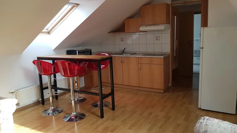 Pronájem bytu 2kk v Židlochovicích