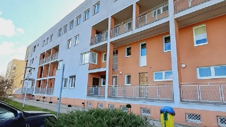 3 pokojowe mieszkanie, 52.80m2, duży balkon, III piętro, os.