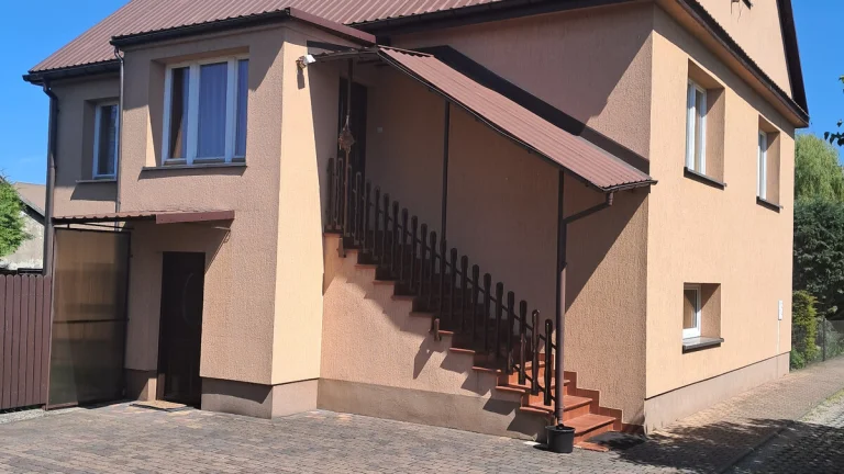 SKOTNIKI , SPRZEDAMY DOM 200m2