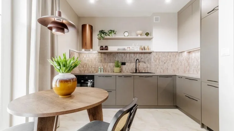 Mieszkanie o pow. 28.20m2, duży balkon, winda,Poznańska