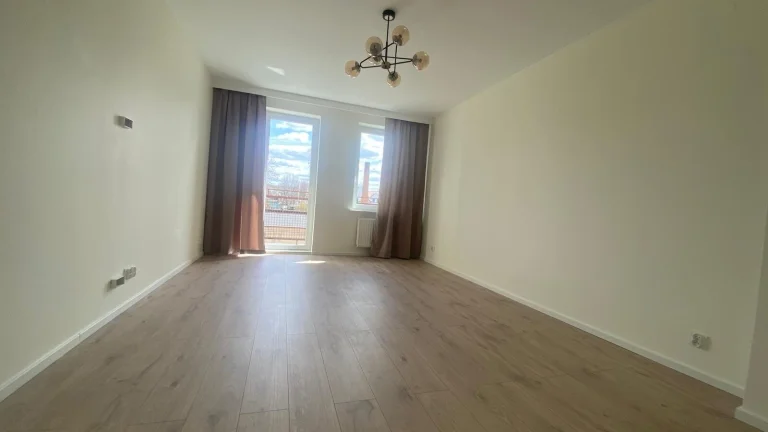 3 pokoje, 61,07m2, I piętro, balkon, po remoncie,Staszica