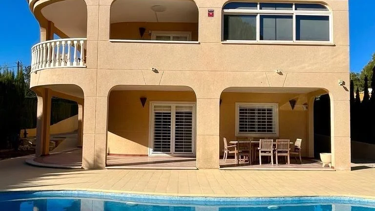 Ekskluzywna willa w Los Balcones – Torrevieja