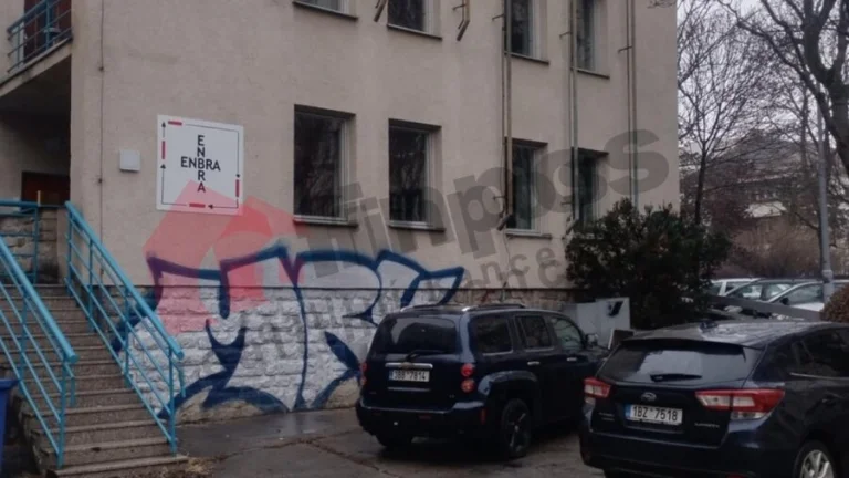 Třílůžkový pokoj pro studenty Brno- Černá Pole