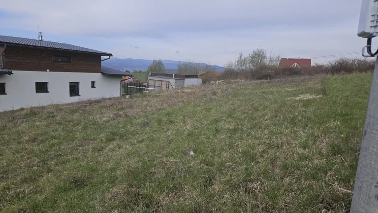 Na predaj stavebný pozemok v Šarišských Sokolovciach