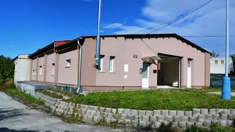 Pronájem objektu skladové prostory, kanceláře, 250m2