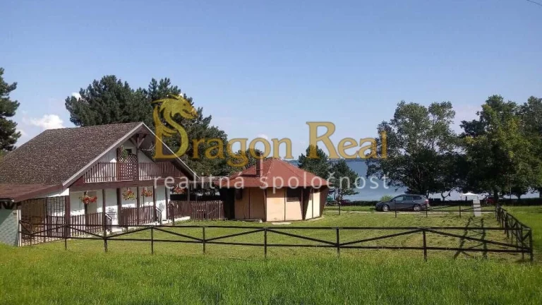 PREDAJ – Rodinná chata len 50m od pláže – ZEMPLÍNSKA ŠÍRAVA