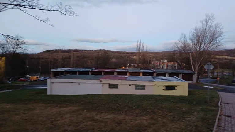 Pronajmu garáž