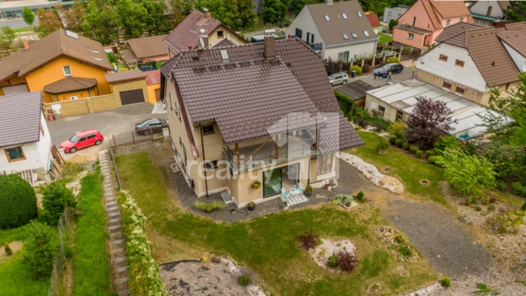 Prostorný dům 4+1 258 m2, pozemek 956 m2, Příbram ul. Aloise