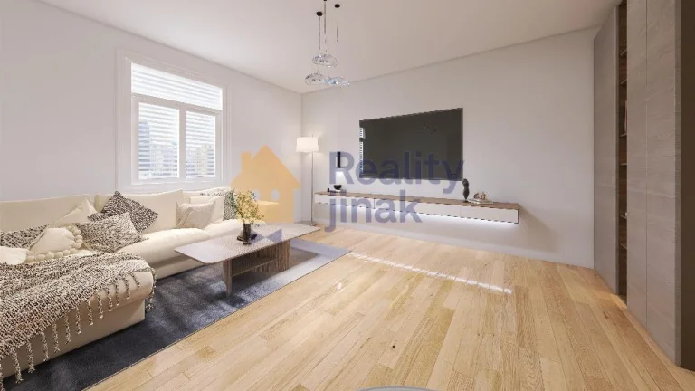 Prodej bytu 2+1, OV, 84 m2, lodžie, sklep, ul. Verdunská, Pr