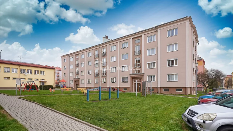Prodej bytu 2+1 v Ostrově, ul. Hlavní třída, okr. Karlovy Va