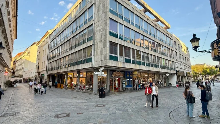 Obchodný priestor na prenájom LAURINSKÁ 2 - 80m2