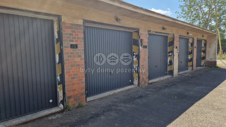 Prodej garáže 20 m2, OV, Most - Velebudice