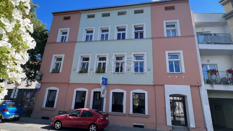 Pronájem obchod a služby, 100 m², Strakonice, Palackého nám.