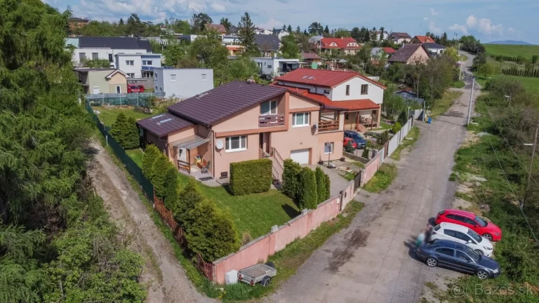 RD S GARÁŽOU A TERASOU, UL. SABINOVSKÁ, KOŠICE – PEREŠ