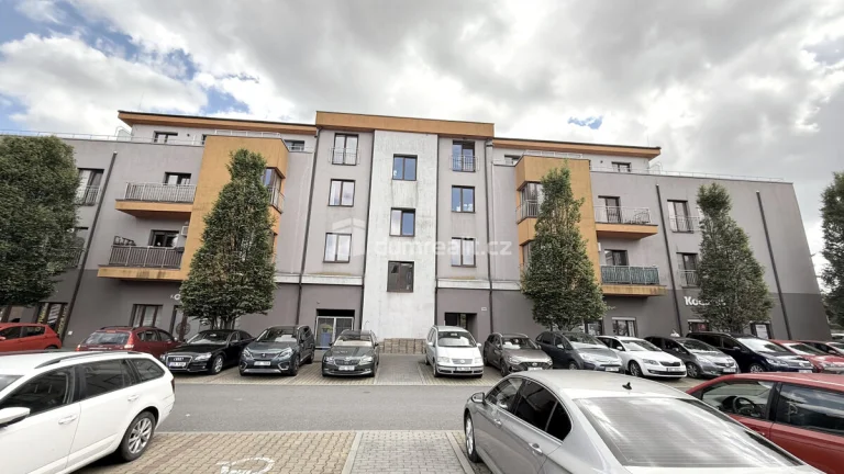 Prodej bytu 1 + kk, 33 m2, Uherské Hradiště