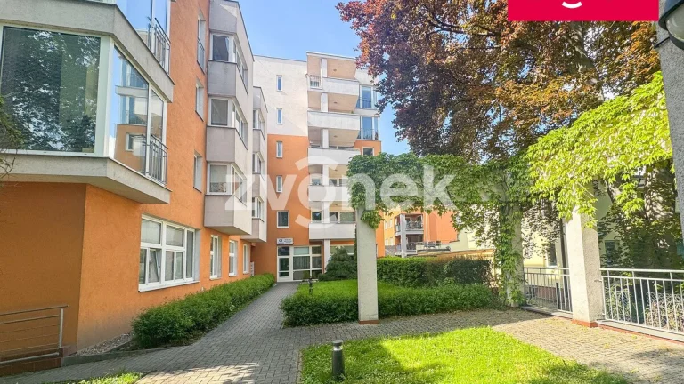 2+kk Zlín - Kúty, terasa, garážové stání, ihned