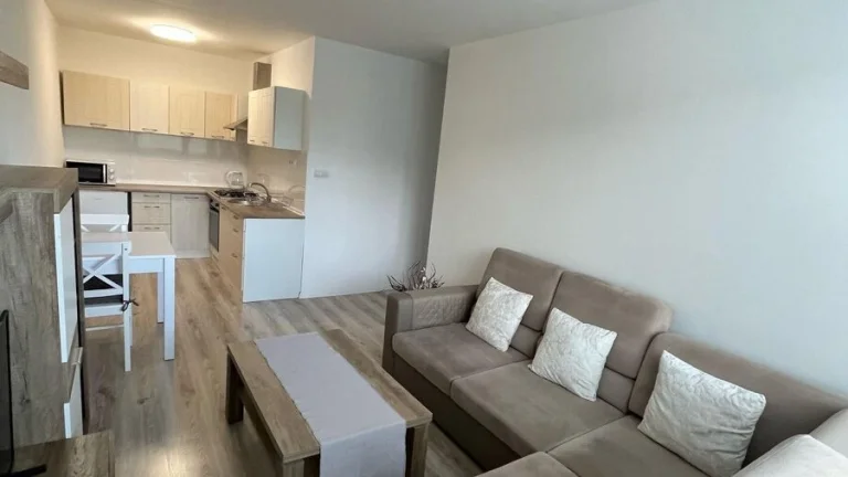1,5-IZBOVÝ BYT, 42 m2, Košice - Západ - HRONSKÁ 3.posch.