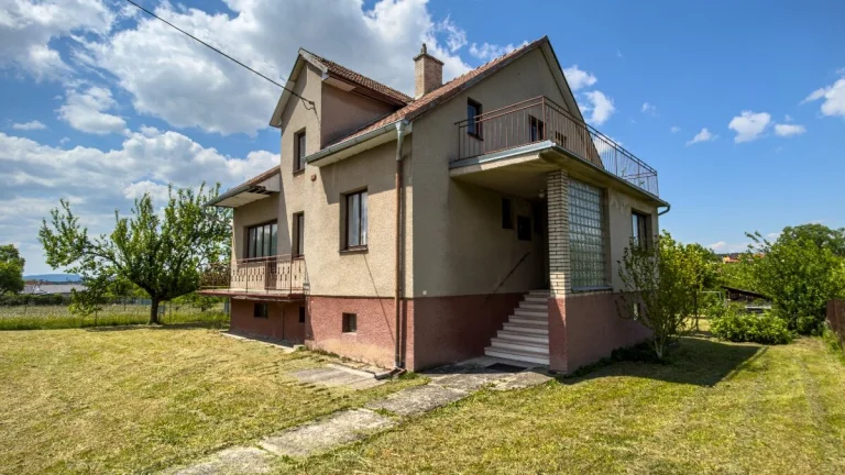 Prodej, rodinný dům 7+2 200 m2, Lukov u Zlína