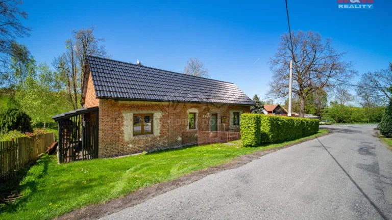 Prodej chalupy, 416 m², Říkovice
