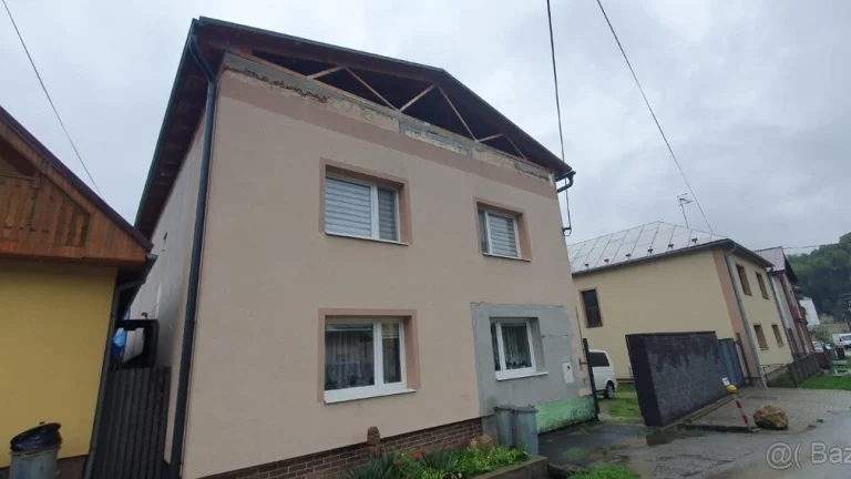 Na predaj dvojgeneračný rodinný dom v obci Dúbravica