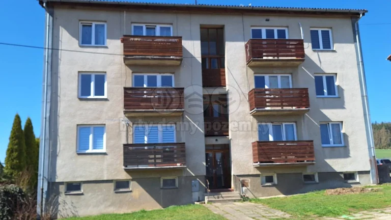 Pronájem bytu 3+1, 75 m², Lnáře