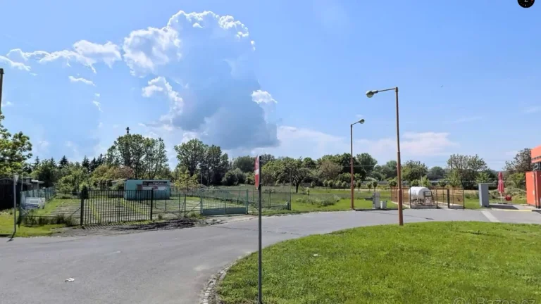 Prodej komerčního/stavebního pozemky u silnice E55 a D55