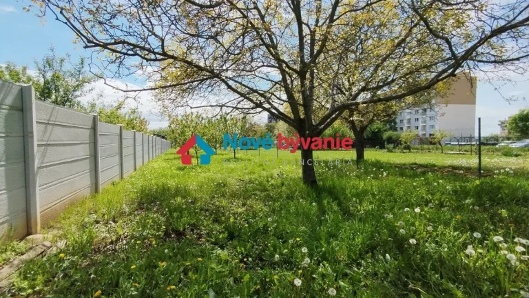 Predaj, pozemok - Levice (024-14-MAHA)