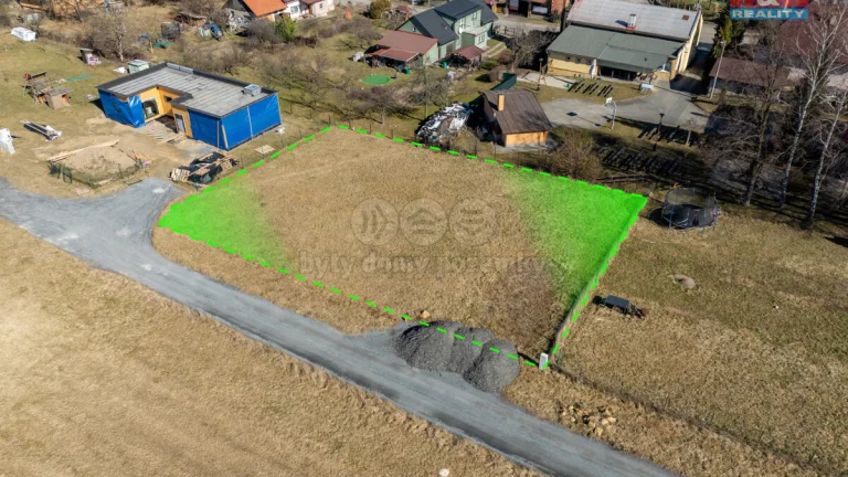 Prodej pozemku k bydlení, 1007 m², Perná