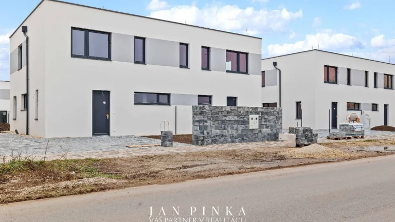 Jan Pinka | novostavby RD len 15 min od BA