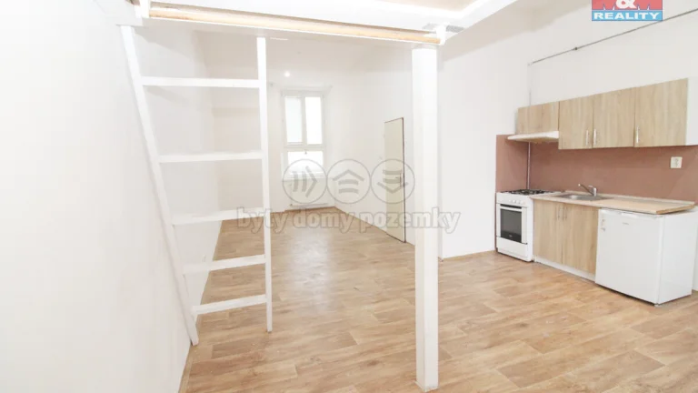 Pronájem bytu 1+kk, 38 m², Česká Lípa, ul. Pod Holým vrchem
