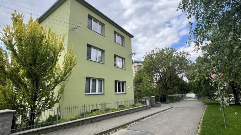 Pronájem byt 3+1, 107㎡